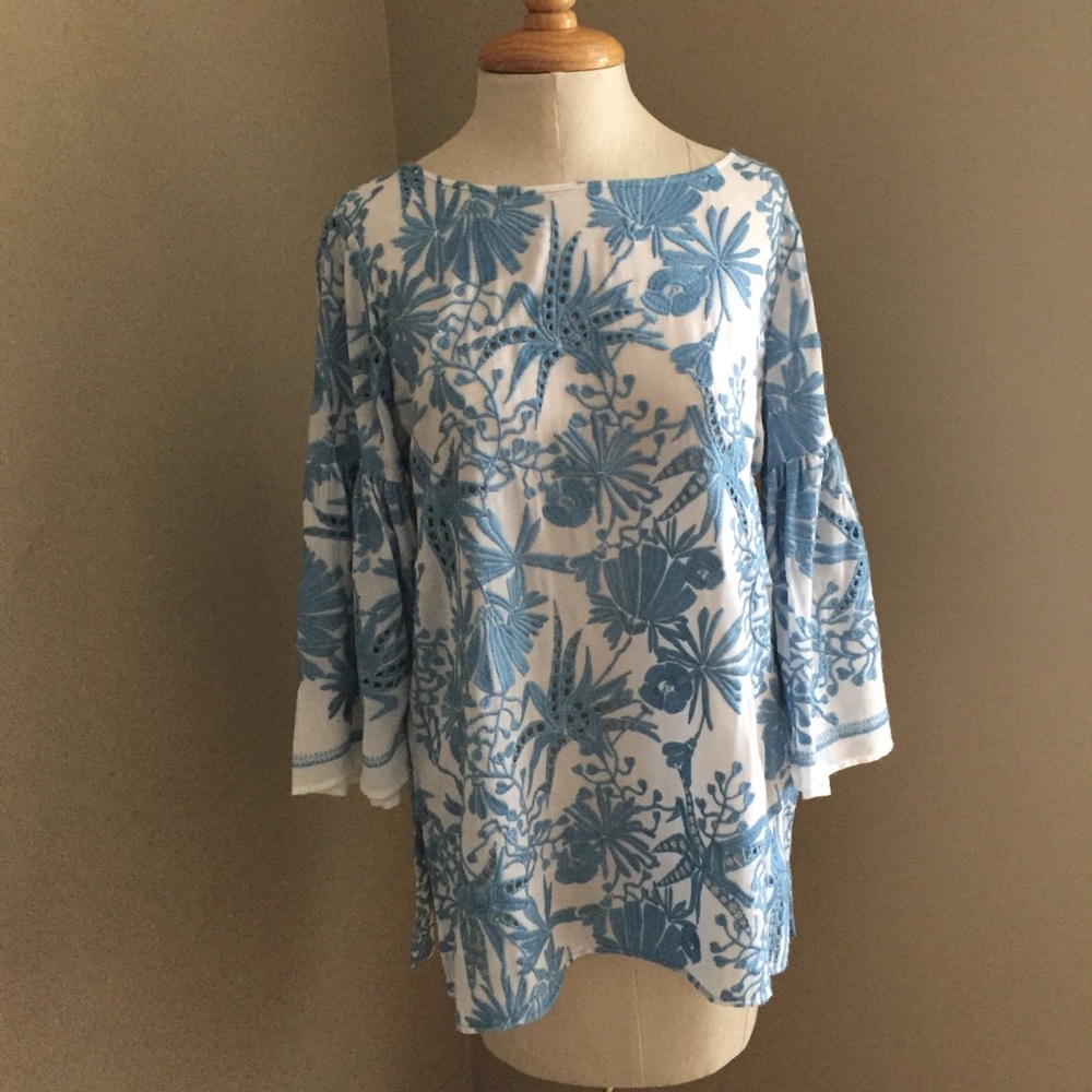 Fifteen Twenty blue floral perforated tunic top shirt blouse S